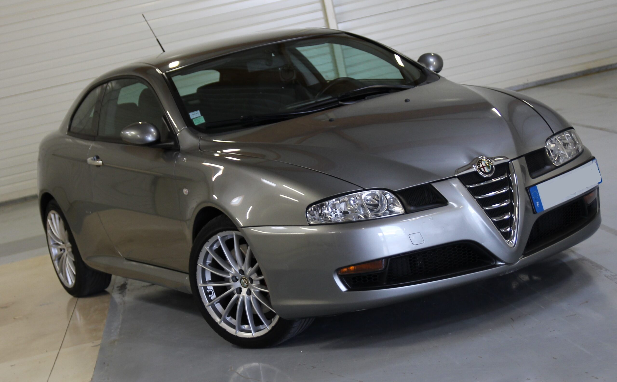 Alfa_GT_32_avant