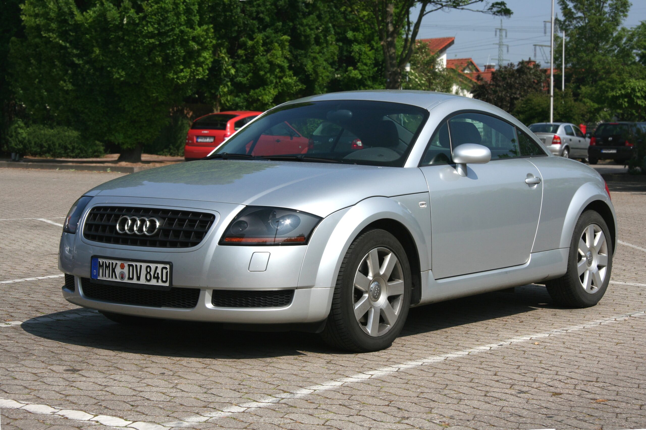 Audi_TT_1._Gen._(2007-05-06_03b)